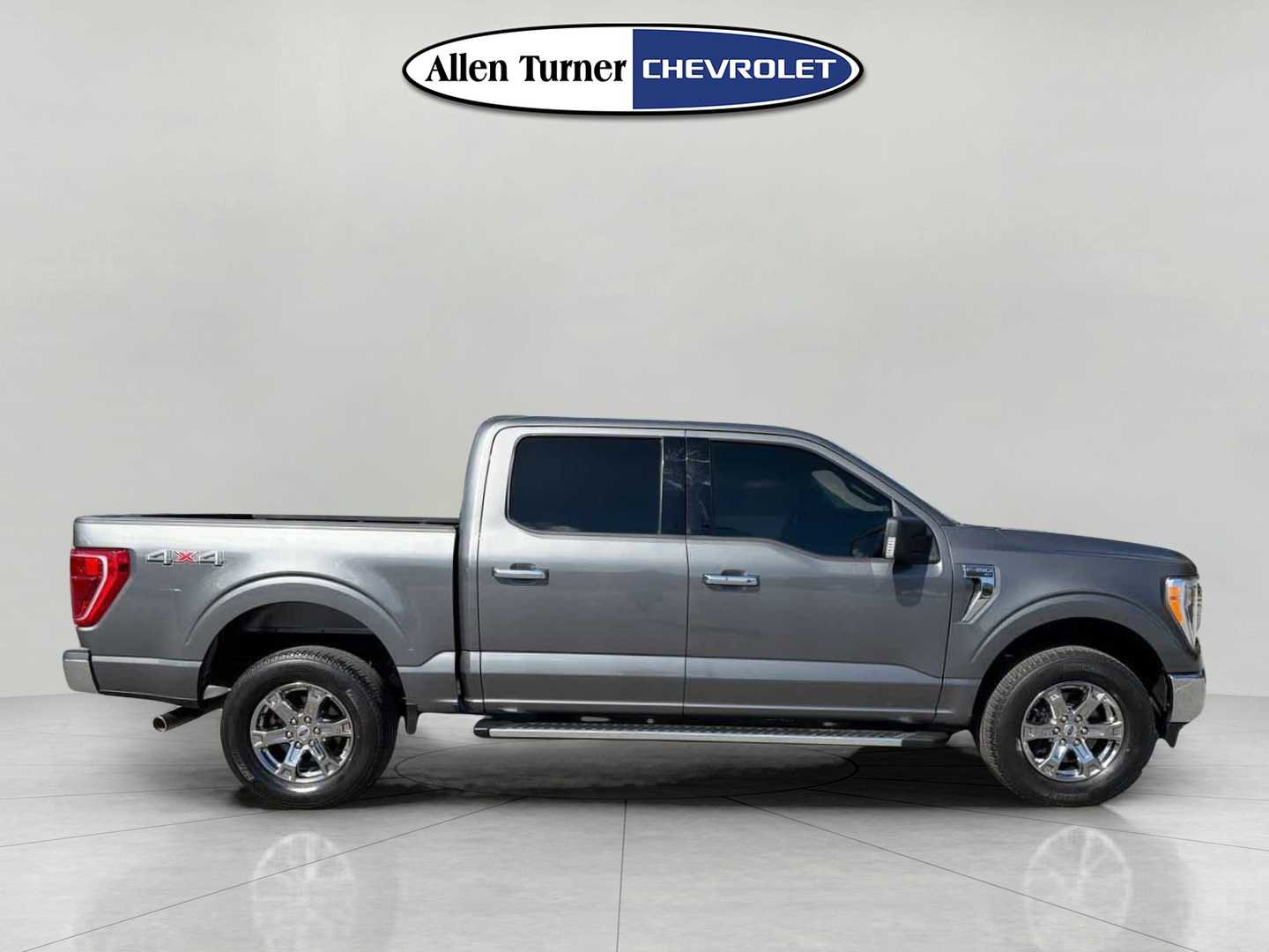 Used 2022 Ford F150 XLT w/ Equipment Group 302A High image 3