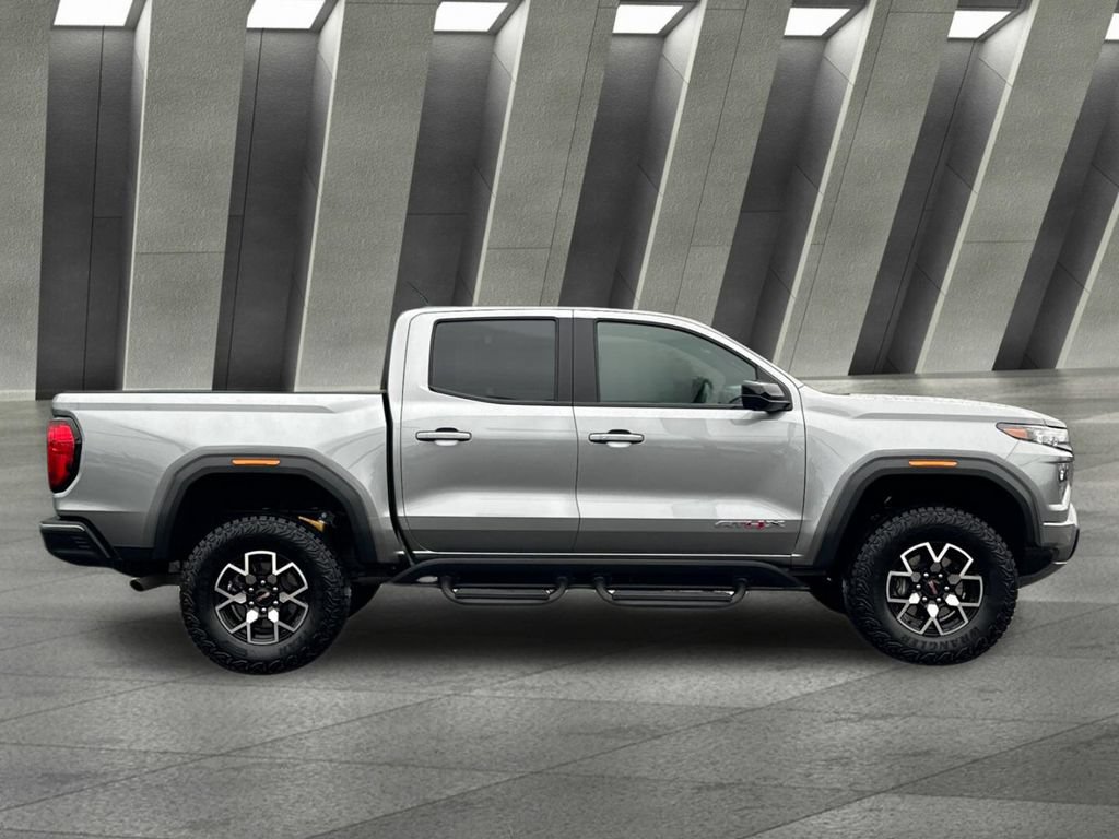 Used 2024 GMC Canyon AT4X AWD/4WD image 2