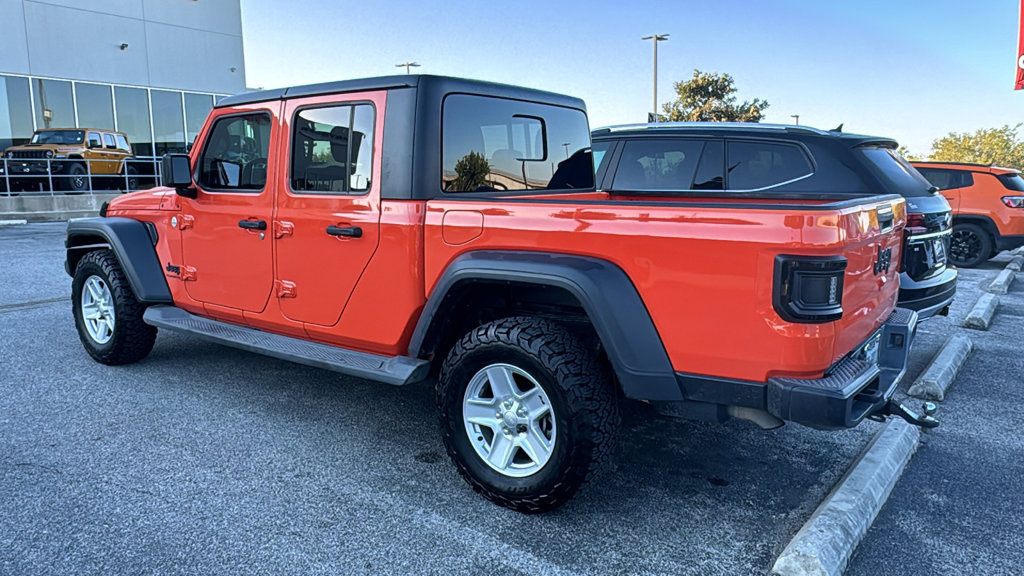 Used 2020 Jeep Gladiator Sport w/ Quick Order Package 24S AWD/4WD image 8
