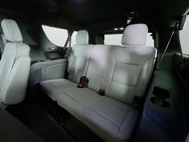 Used 2022 GMC Yukon XL SLT w/ SLT Luxury Package image 37