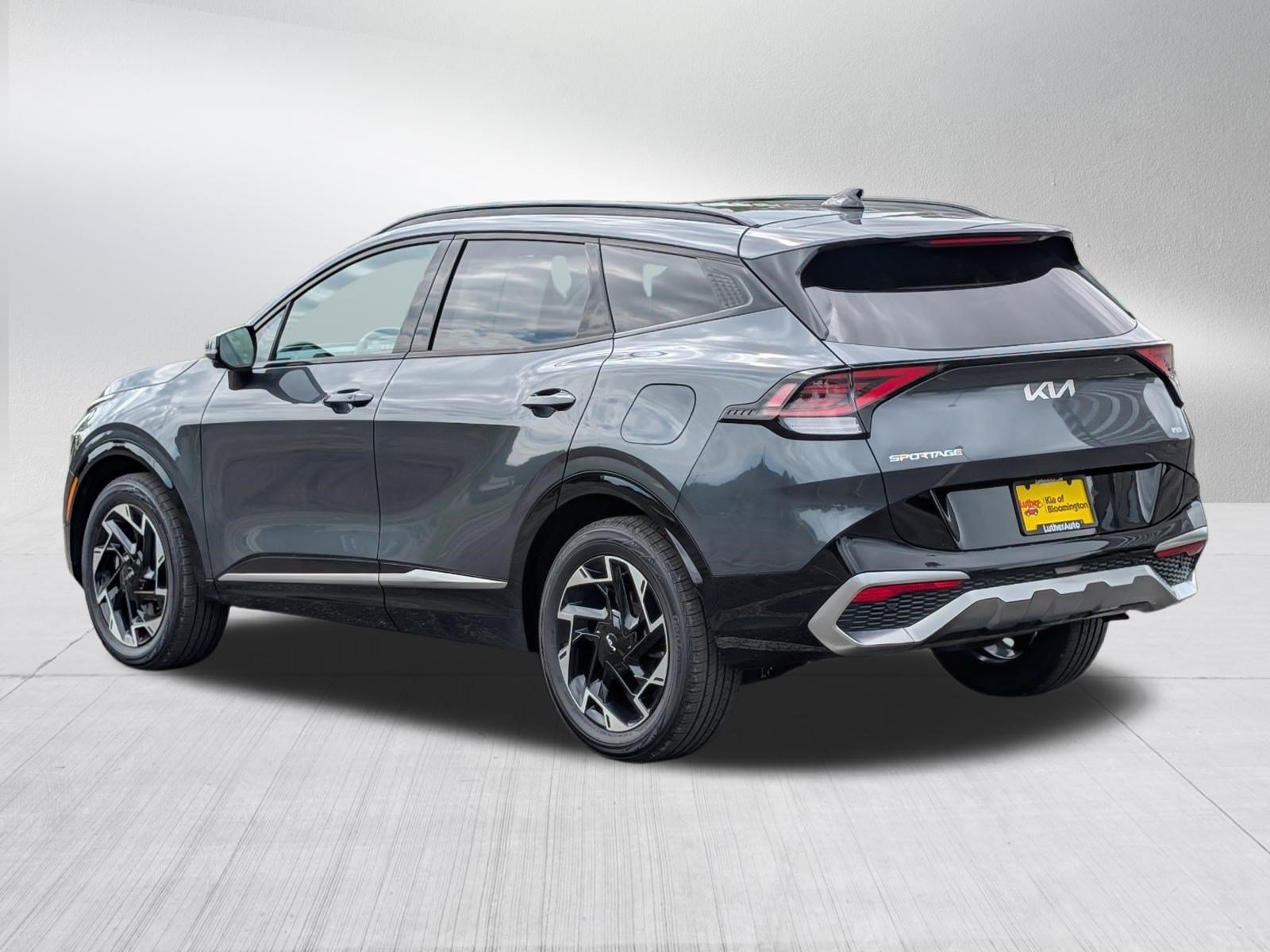 Certified 2023 Kia Sportage SX AWD/4WD image 5