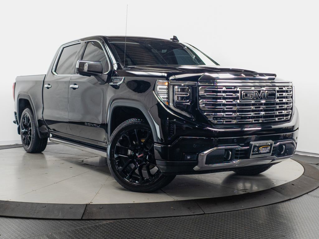 Used 2023 GMC Sierra 1500 Denali w/ Technology Package AWD/4WD image 1