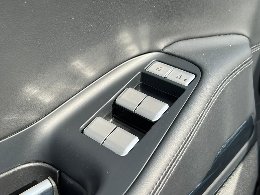 Used 2025 Lincoln Navigator Reserve w/ Jet Appearance Package image 17