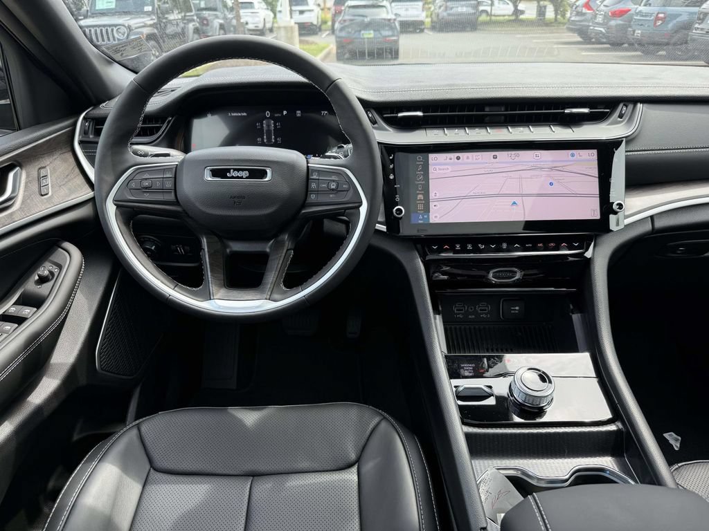 New 2027 Jeep Grand Cherokee Limited AWD/4WD image 18