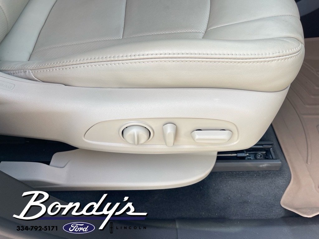 Used 2021 Buick Enclave Essence image 21