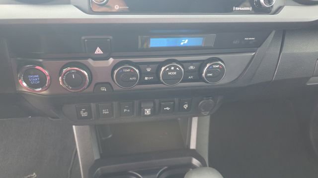 Used 2022 Toyota Tacoma TRD Sport w/ Technology Package AWD/4WD image 21