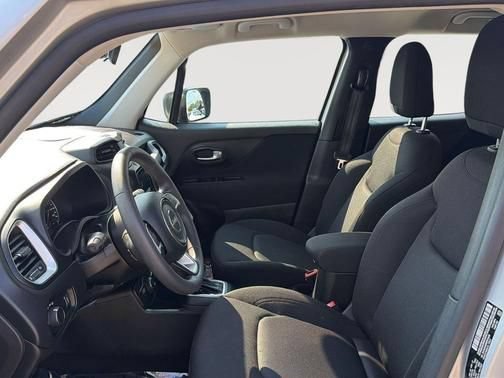 Used 2021 Jeep Renegade Sport AWD/4WD image 8