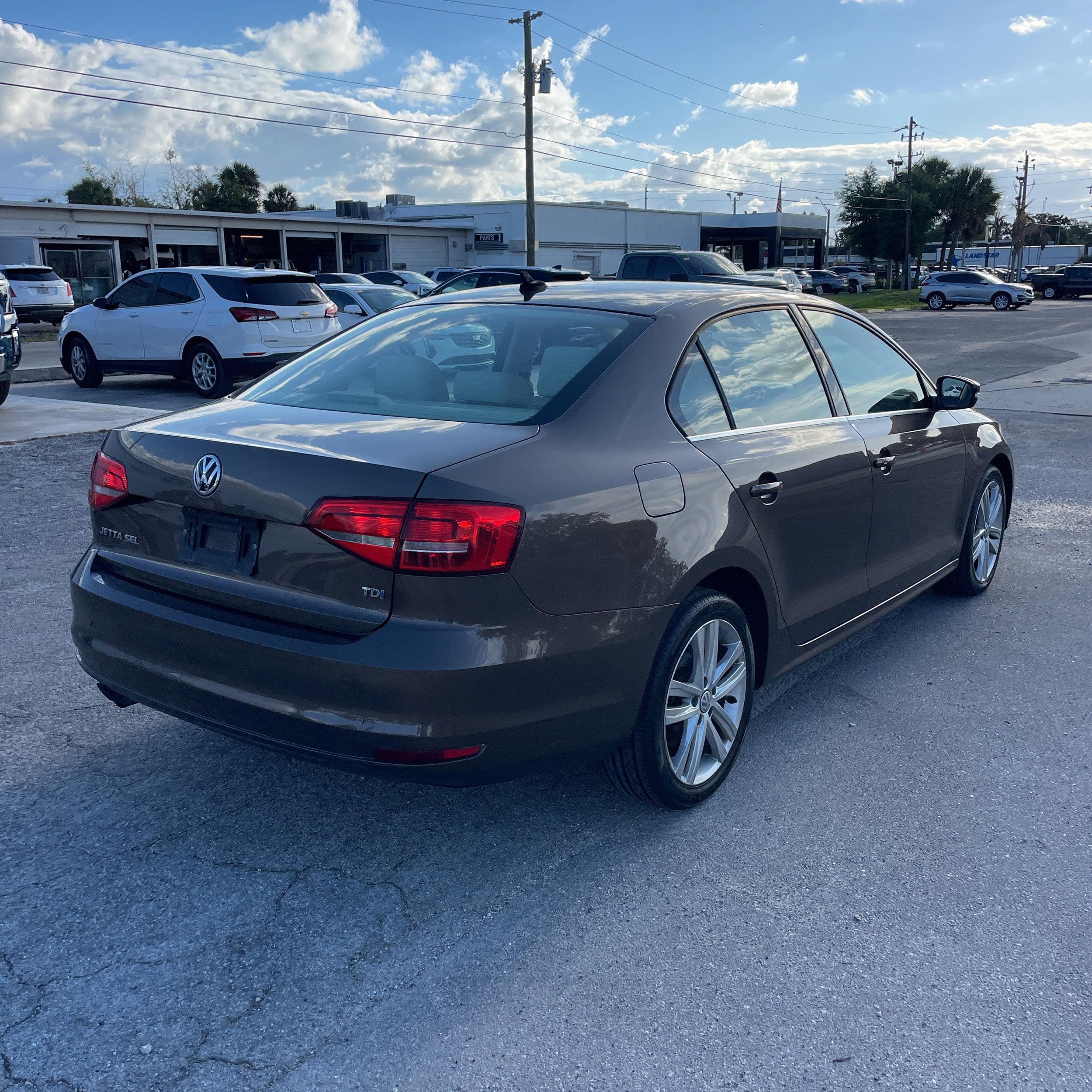 Used 2015 Volkswagen Jetta TDI SEL FWD image 5