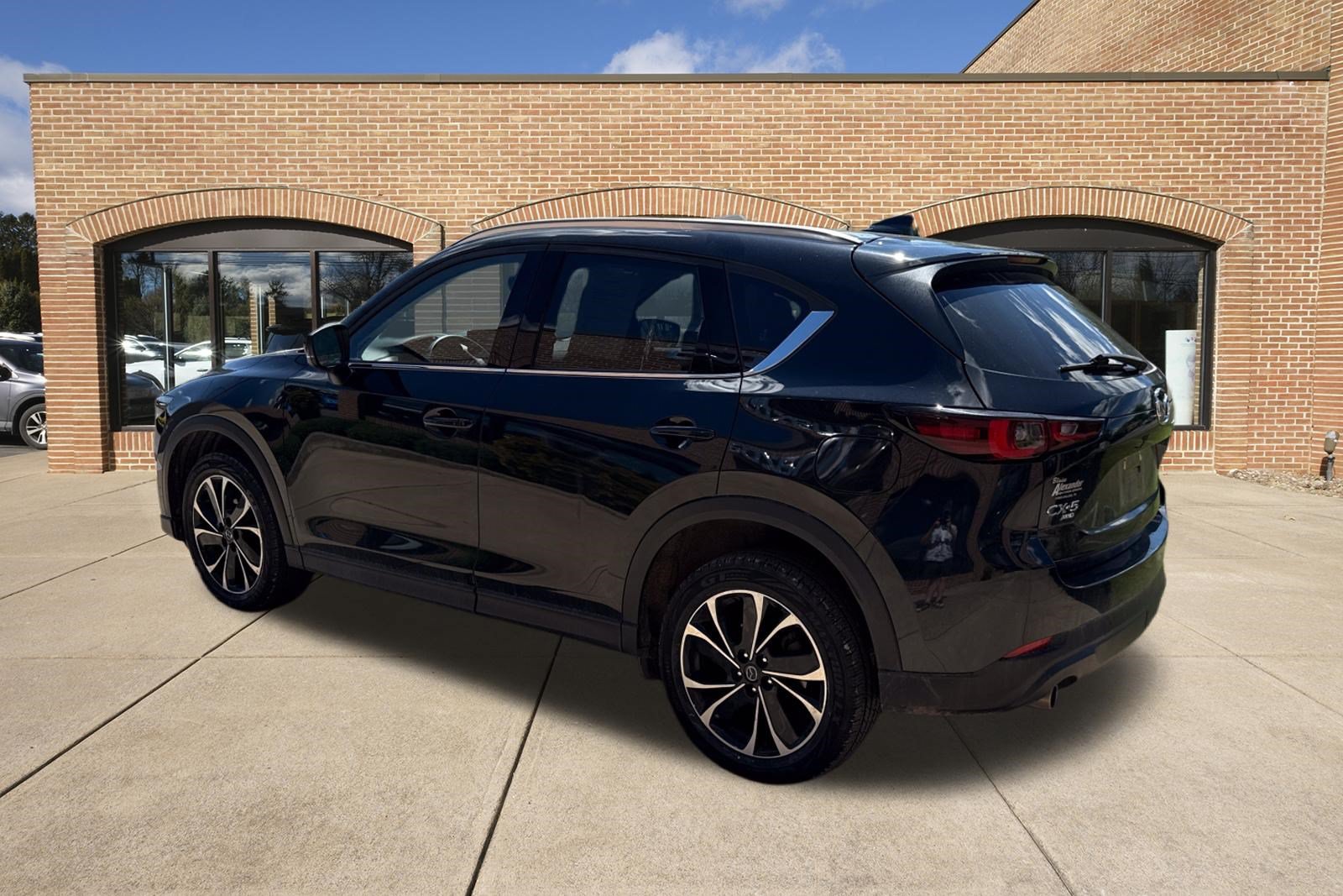 Used 2023 MAZDA CX-5 AWD 2.5 S w/ Premium Package image 5