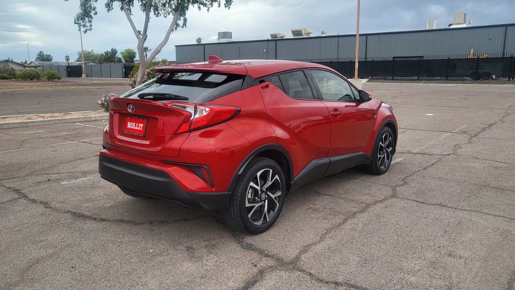 Used 2020 Toyota C-HR XLE FWD image 9