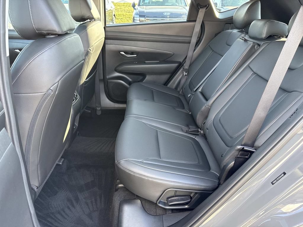 Used 2025 Hyundai Tucson SEL AWD/4WD image 23