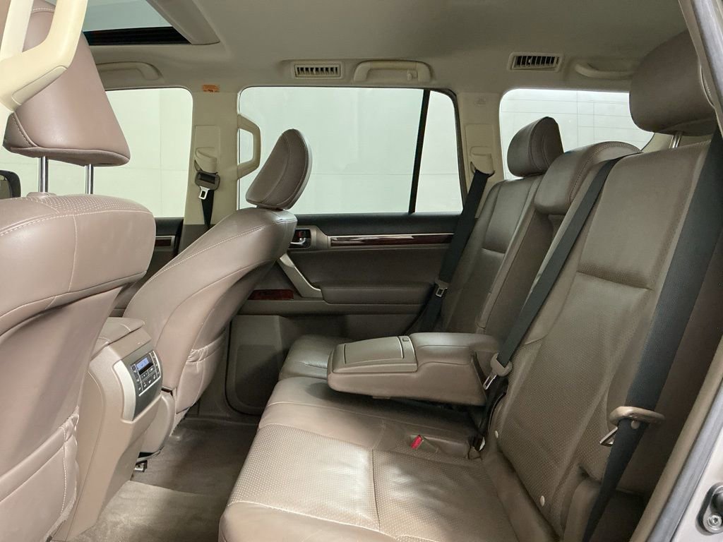 Used 2013 Lexus GX 460 image 27
