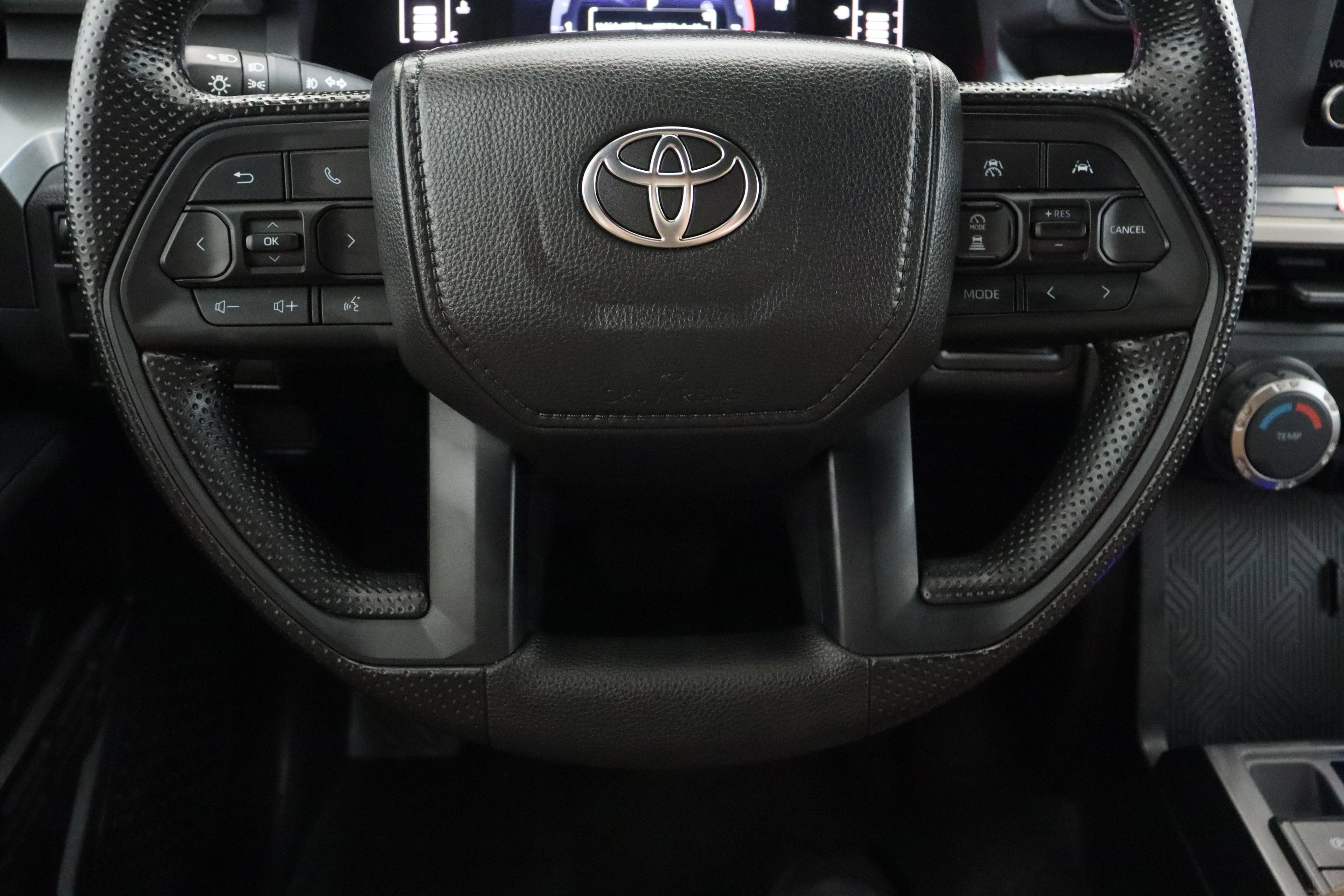 Certified 2026 Toyota Tacoma SR5 AWD/4WD image 24