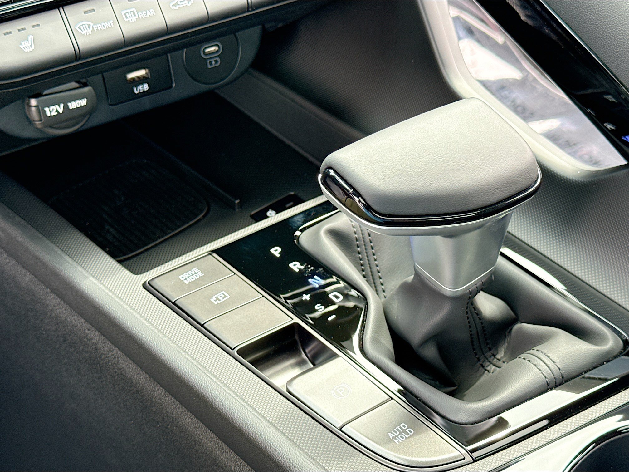 New 2026 Hyundai Elantra SEL Sport FWD image 11