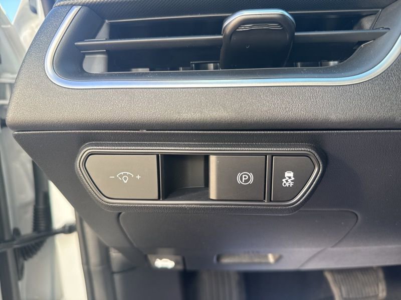 New 2025 Kia K4 LXS image 22