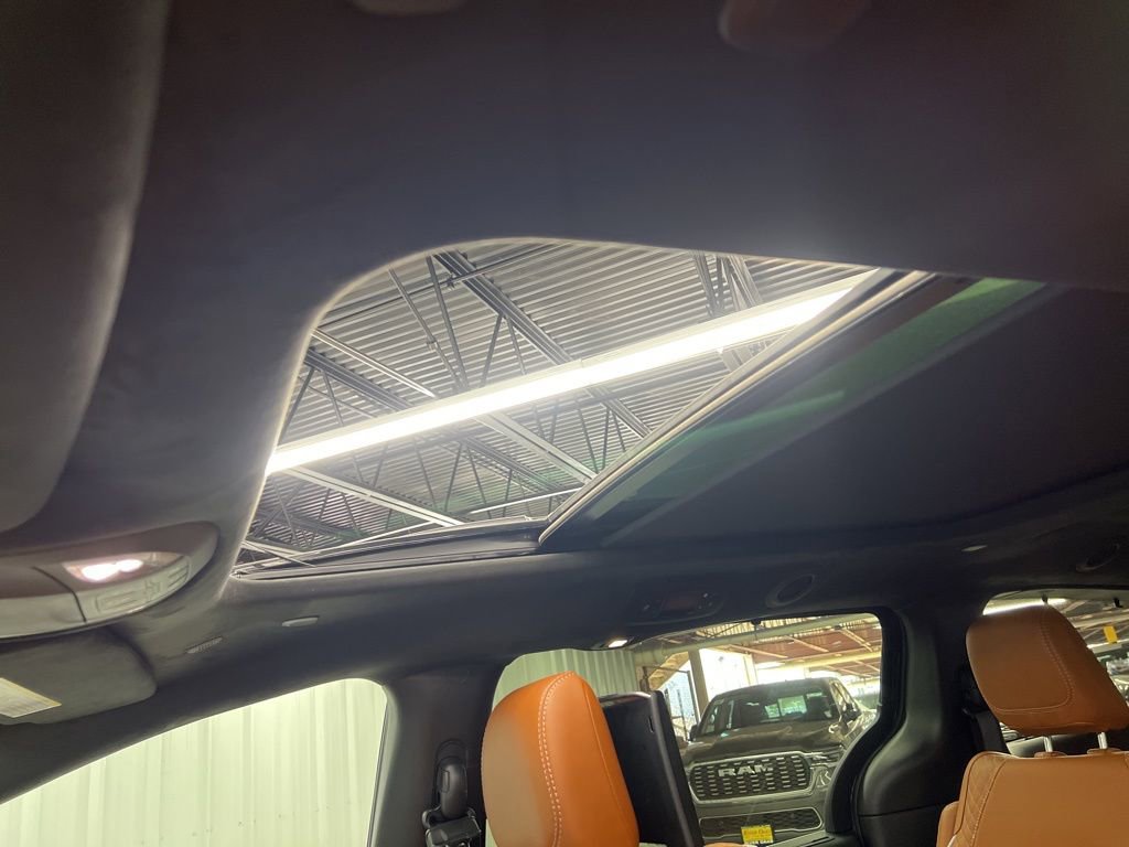 Used 2026 Chrysler Pacifica Pinnacle w/ Trailer Tow Group image 22