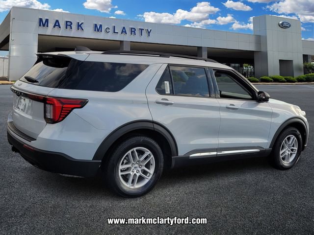 New 2026 Ford Explorer Active image 3