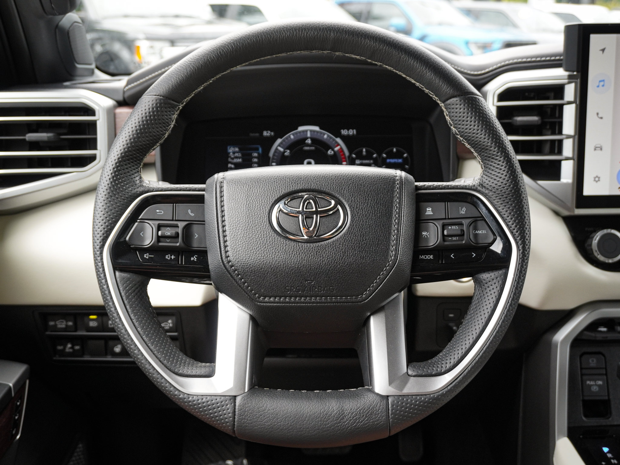 Used 2024 Toyota Sequoia Capstone AWD/4WD image 18