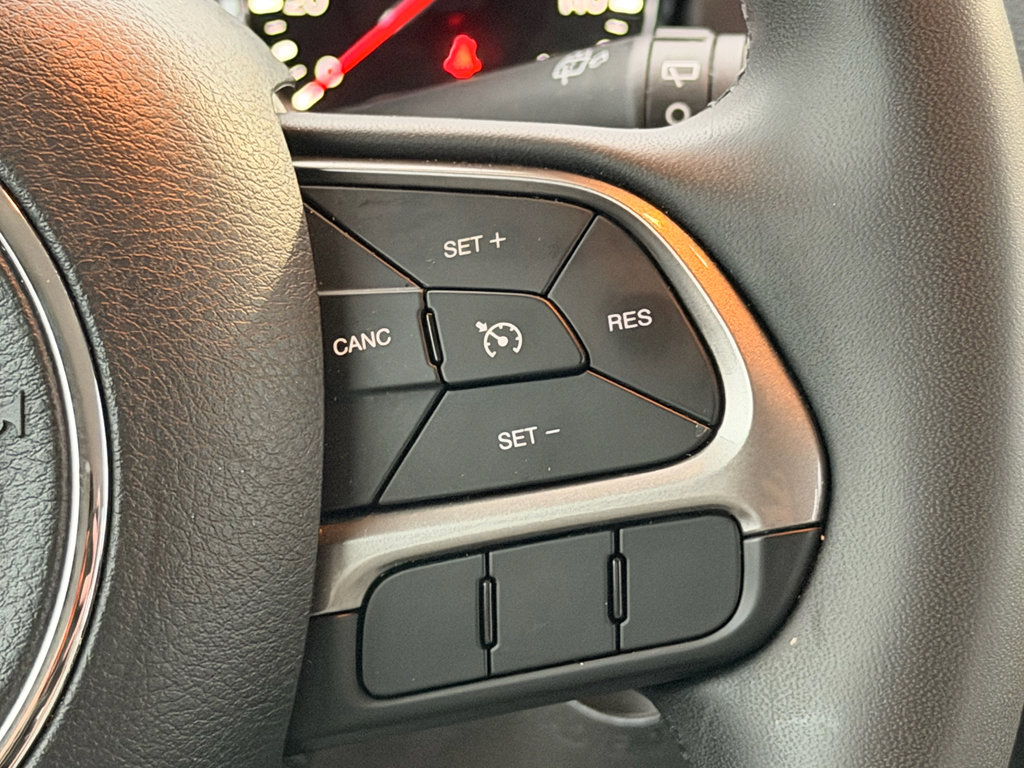 Used 2022 Jeep Renegade Latitude image 22