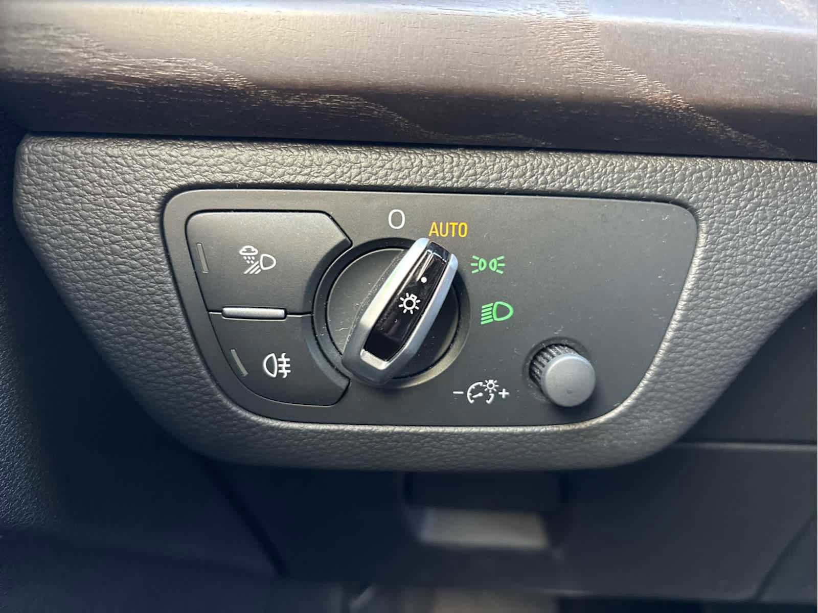 Used 2018 Audi Q5 Premium Plus w/ Premium Plus Package image 28