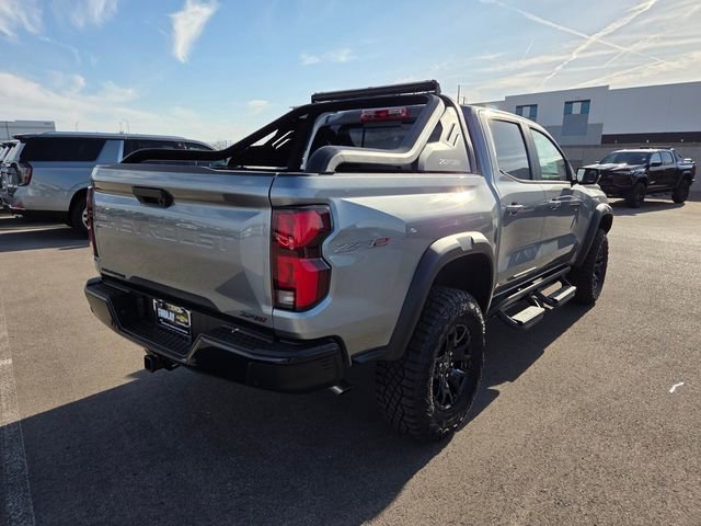 New 2026 Chevrolet Colorado ZR2 w/ Midnight Edition AWD/4WD image 4