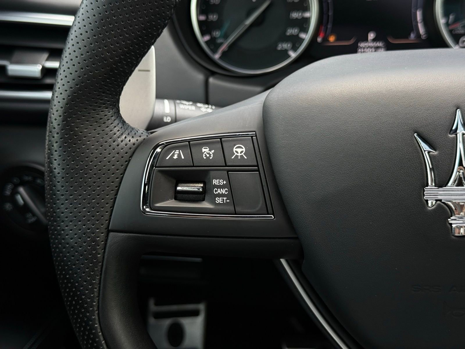 Used 2021 Maserati Ghibli Trofeo image 46