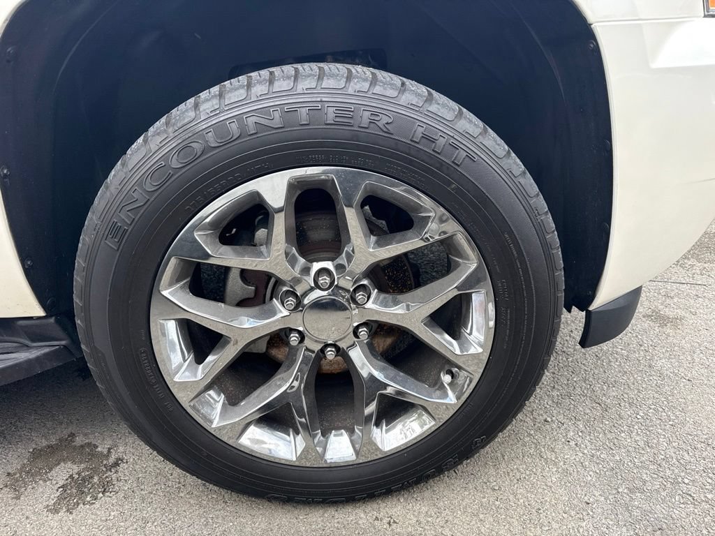 Used 2013 Chevrolet Tahoe LTZ AWD/4WD image 4