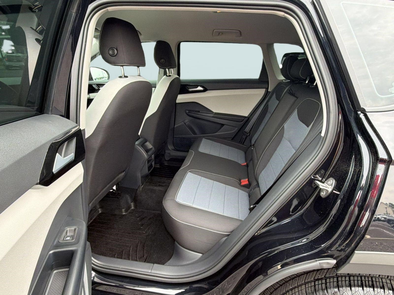Certified 2026 Volkswagen Taos S FWD image 20