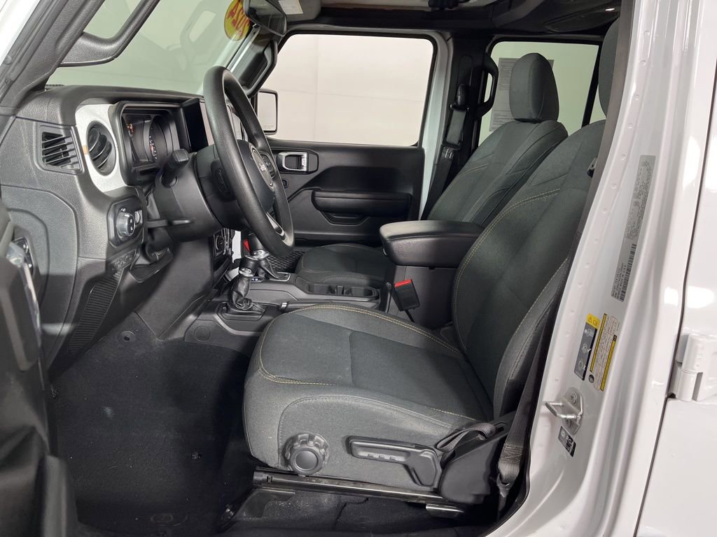 Used 2024 Jeep Gladiator Sport image 19