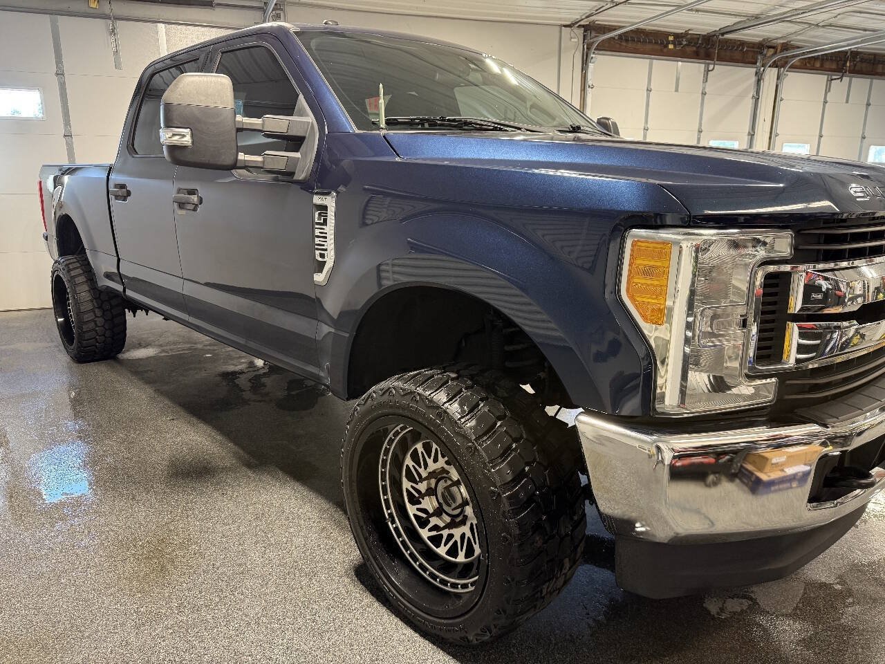 Used 2017 Ford F250 XLT w/ Snow Plow Prep Package AWD/4WD image 3