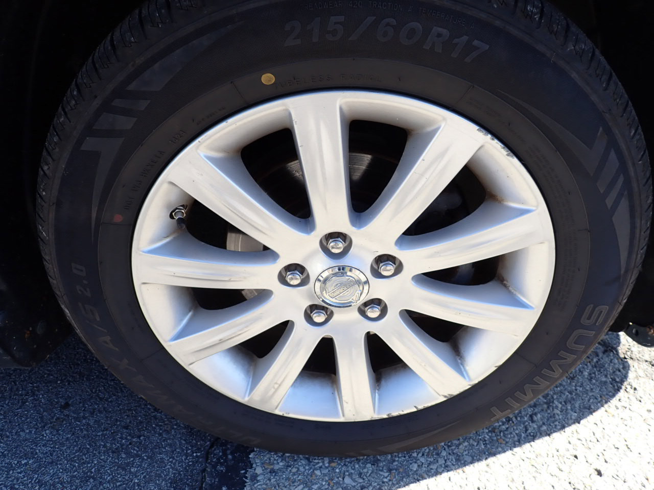 Used 2010 Chrysler Sebring Touring image 12