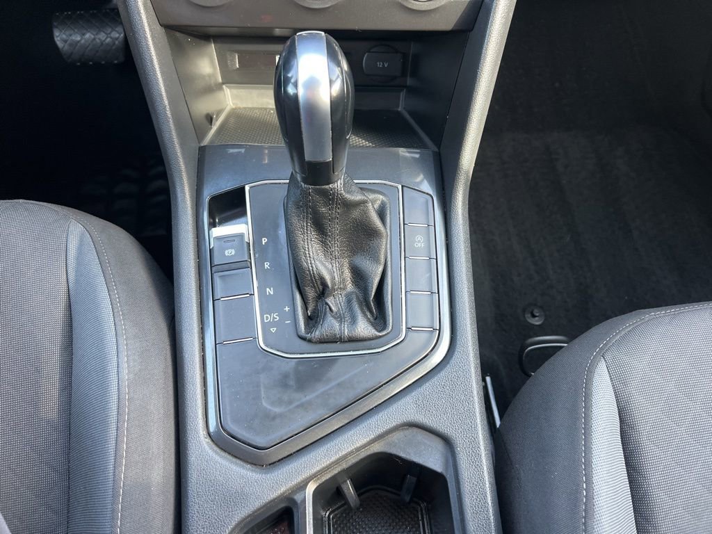 Used 2019 Volkswagen Tiguan S image 42