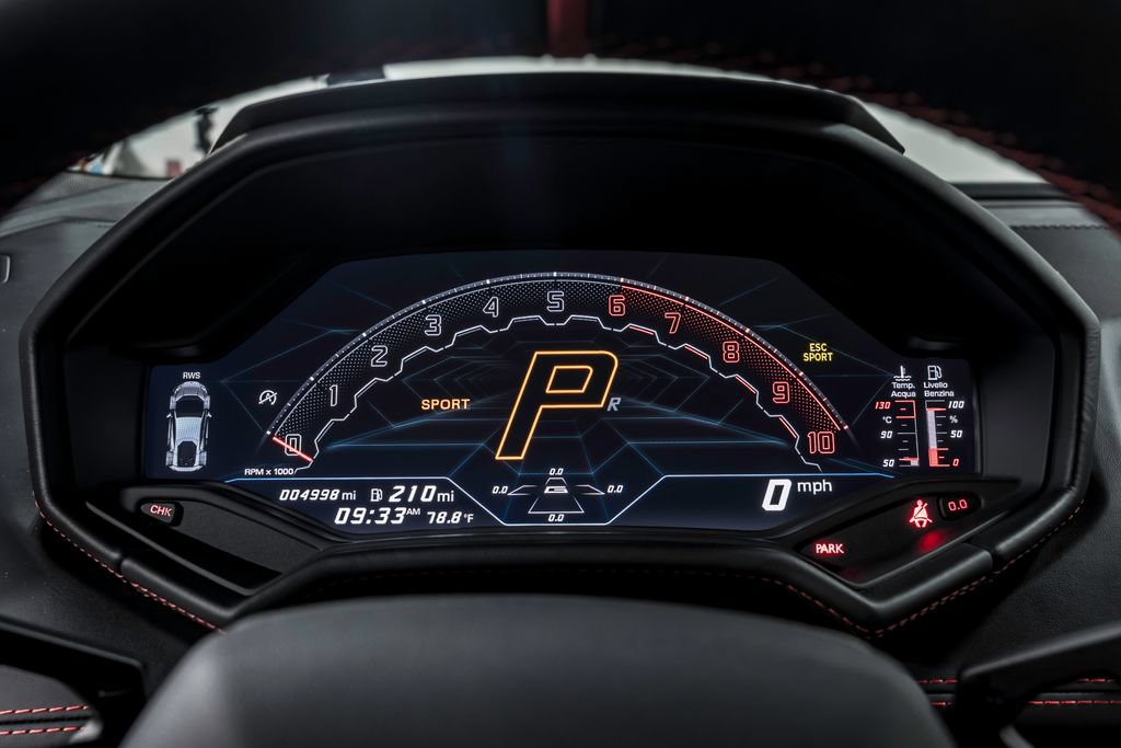 Used 2023 Lamborghini Huracan Tecnica RWD image 16
