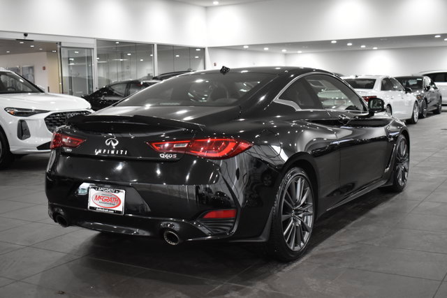 Used 2017 INFINITI Q60 Red Sport 400 image 11