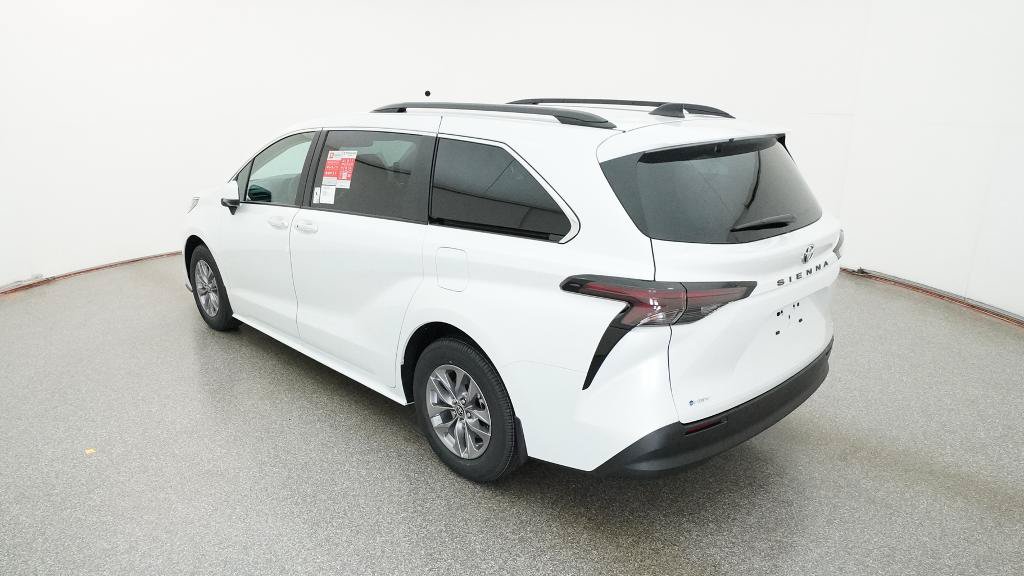 New 2026 Toyota Sienna XLE FWD image 8
