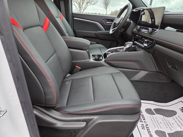 Used 2024 Chevrolet Colorado Z71 w/ Z71 Convenience Package 2 image 38