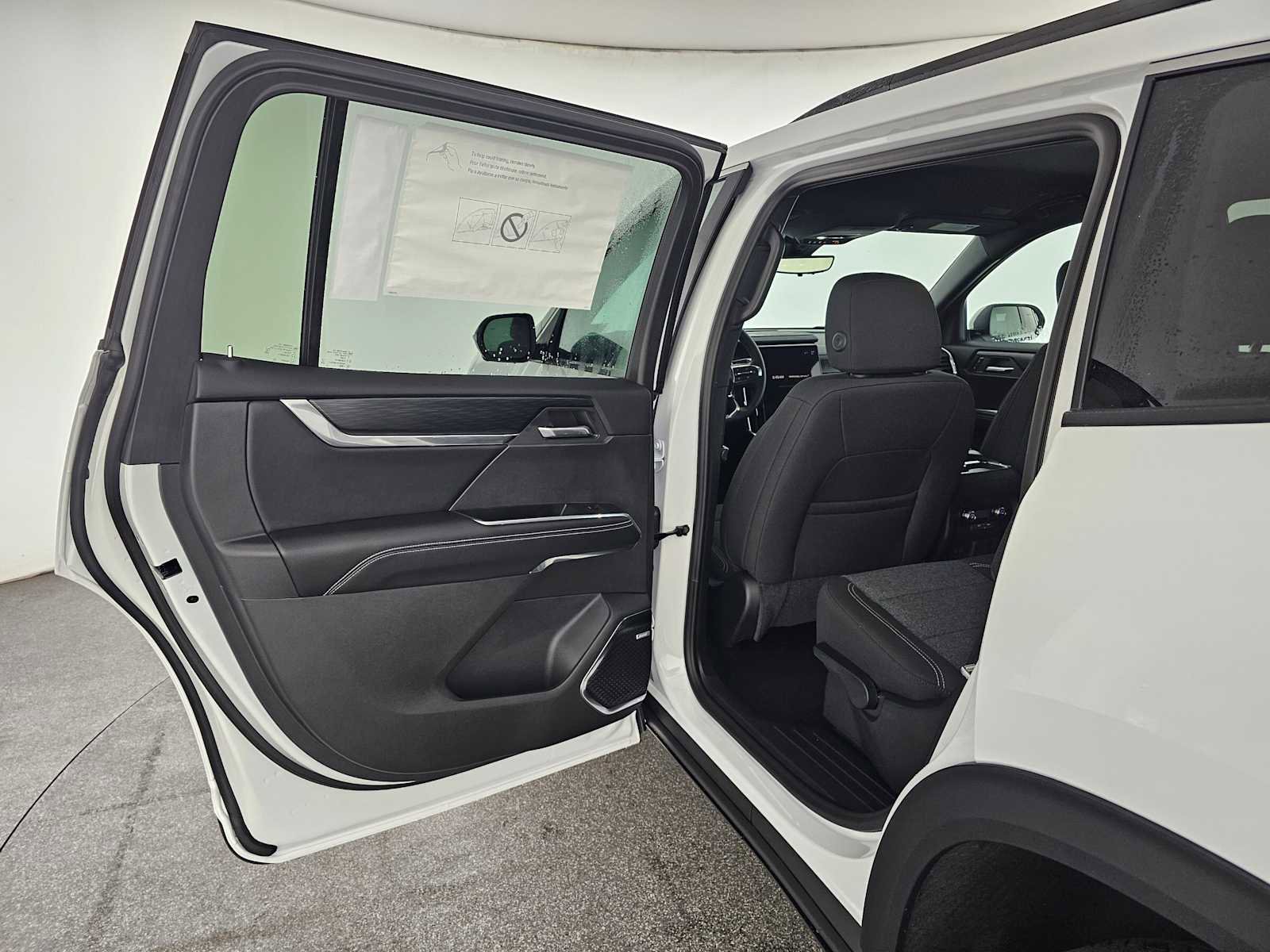 New 2026 GMC Acadia Elevation w/ LPO, Floor Liner Package image 17