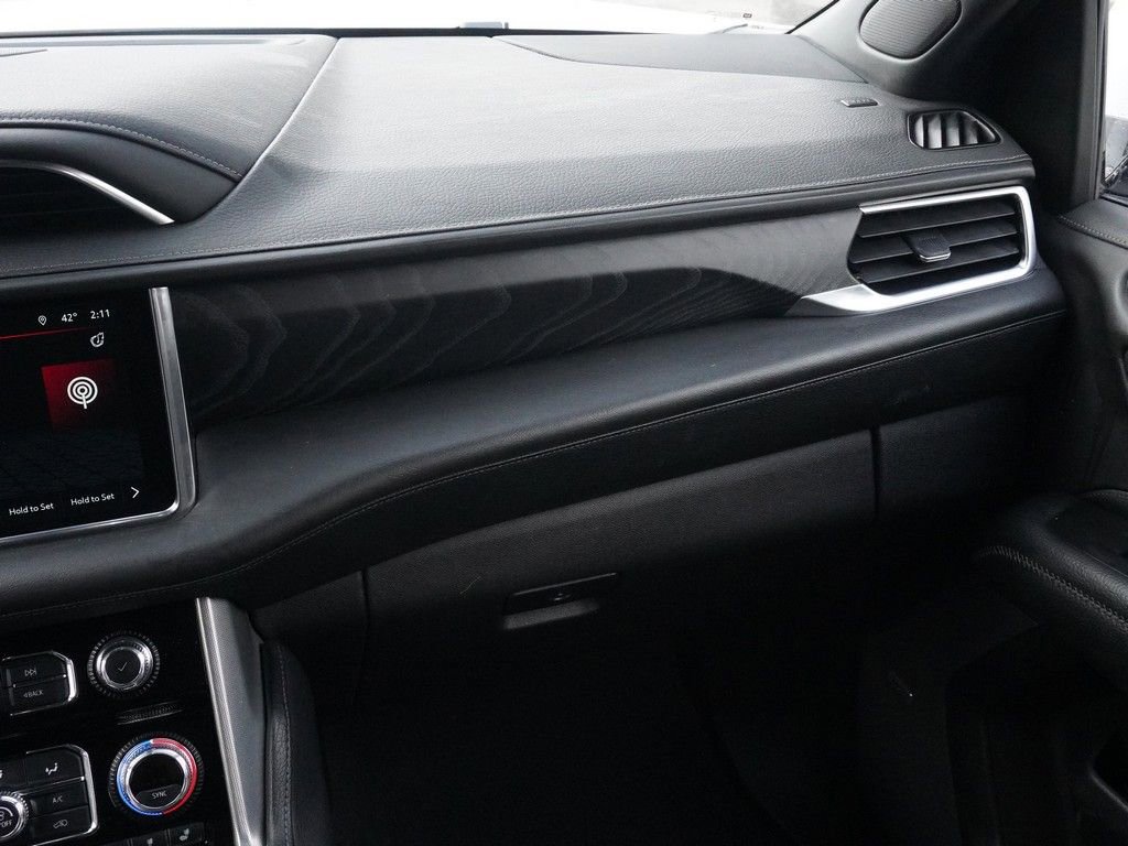 Used 2022 GMC Yukon XL Denali w/ Denali Premium Package image 40