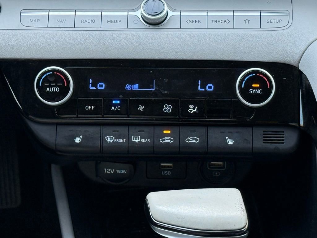 Used 2021 Hyundai Elantra Limited w/ Cargo Package image 15