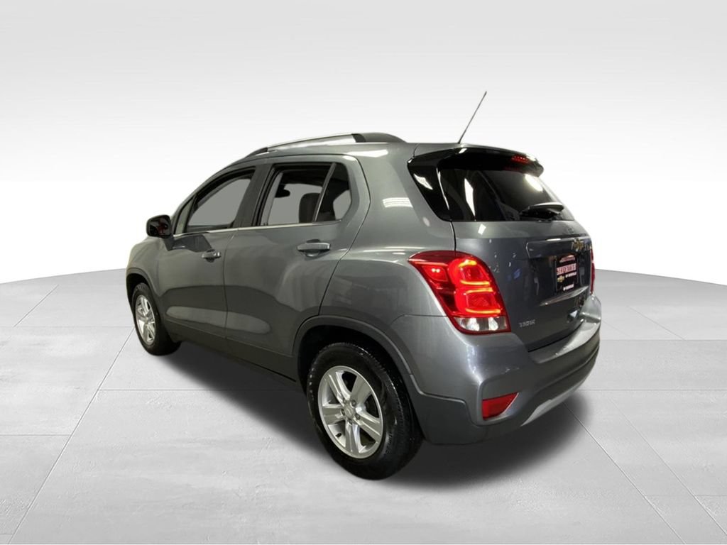 Used 2020 Chevrolet Trax LT FWD image 7