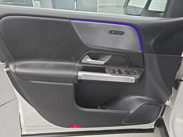 Used 2022 Mercedes-Benz GLB 250 4MATIC image 25