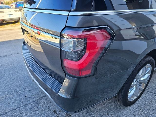 Used 2019 Ford Expedition Limited w/ Equipment Group 302A image 12
