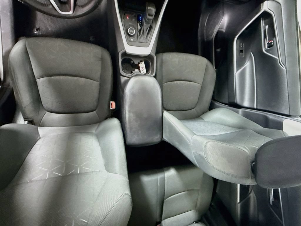 Certified 2020 Toyota RAV4 XLE w/ Convenience Package AWD/4WD image 21