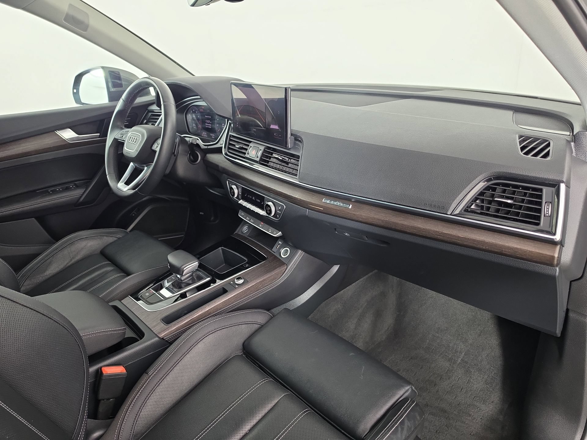 Certified 2023 Audi Q5 2.0T Premium Plus AWD/4WD image 45