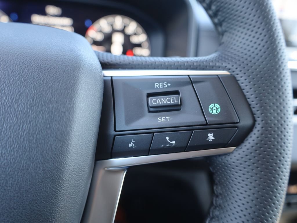 New 2025 Mitsubishi Outlander SE image 36