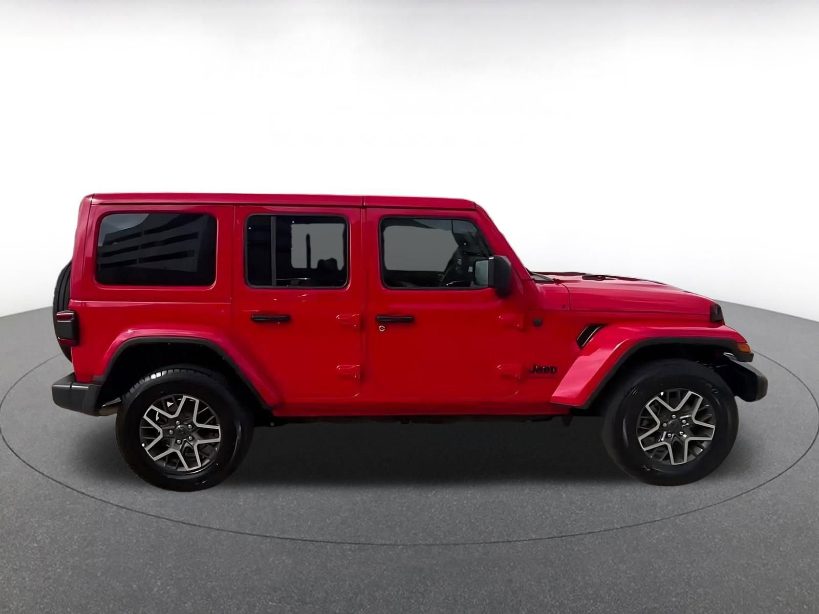 Used 2025 Jeep Wrangler Unlimited Sahara AWD/4WD image 14
