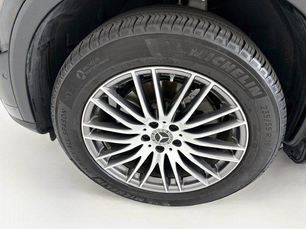 Certified 2026 Mercedes-Benz GLC 300 image 28