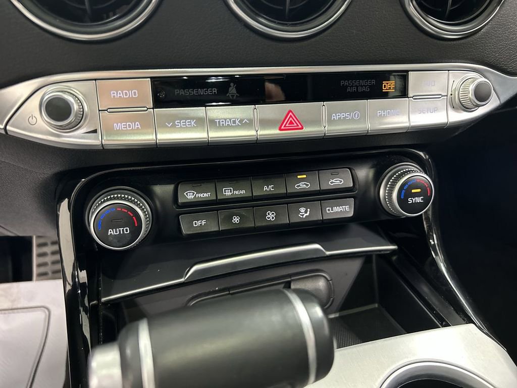 Used 2018 Kia Stinger GT AWD/4WD image 16
