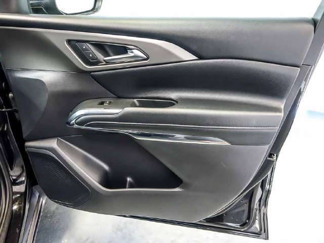 Used 2026 Chevrolet Traverse LT AWD/4WD image 33