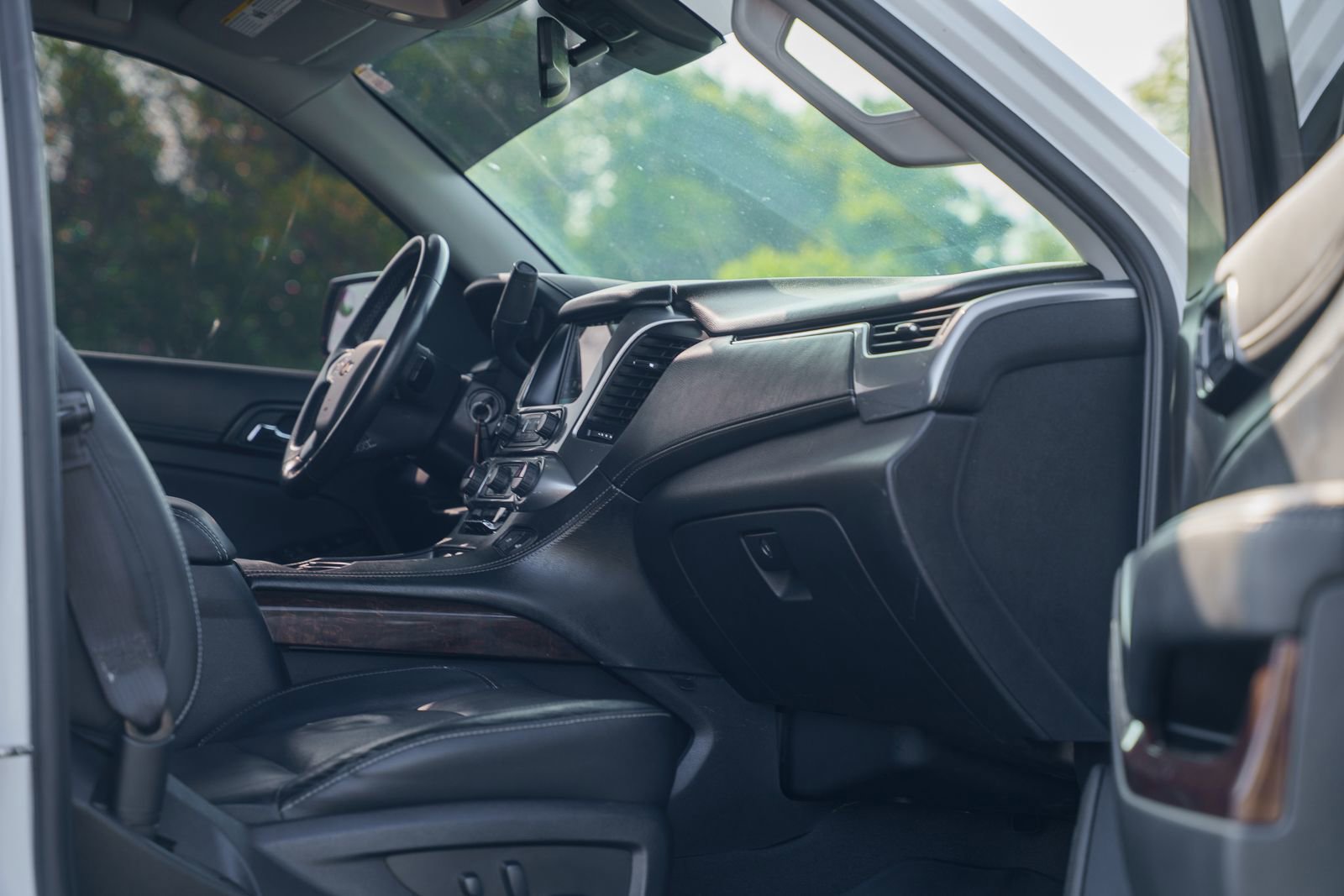 Used 2020 Chevrolet Tahoe LT RWD image 13